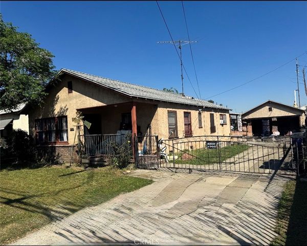 956 S Reservoir, Pomona, CA 91766
