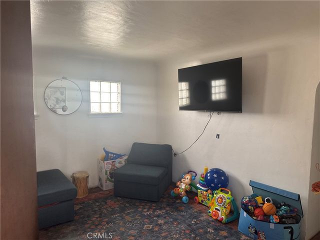 956 S Reservoir, Pomona, CA 91766