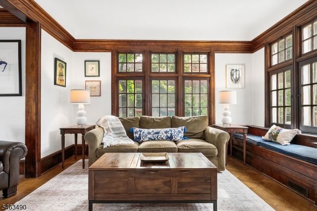 115 Maplewood Ave, Maplewood Twp., NJ 07040