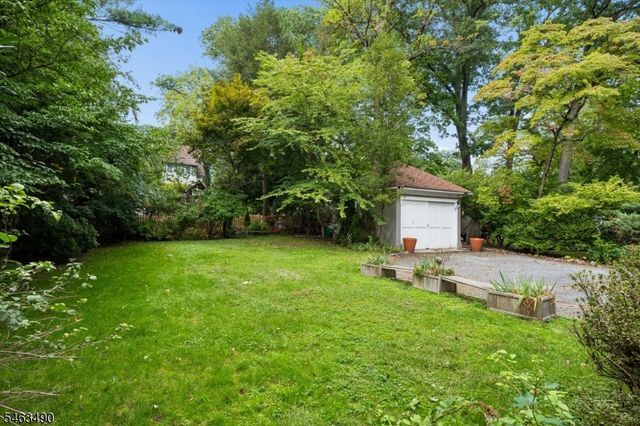 115 Maplewood Ave, Maplewood Twp., NJ 07040