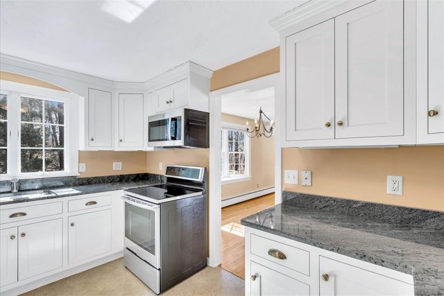 265 Wings Neck Road, Pocasset, MA 02559