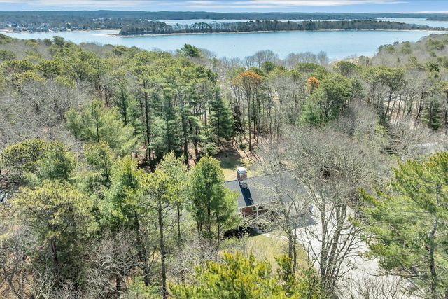 265 Wings Neck Road, Pocasset, MA 02559