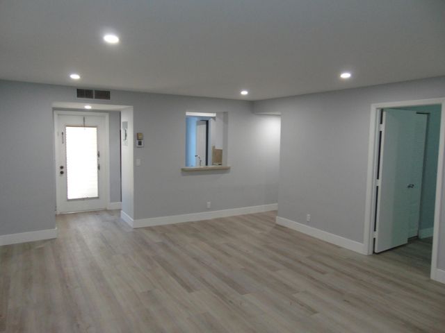 7360 NW 18th Street 105, Margate, FL 33063