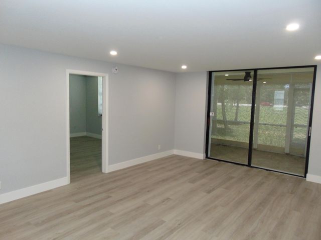 7360 NW 18th Street 105, Margate, FL 33063