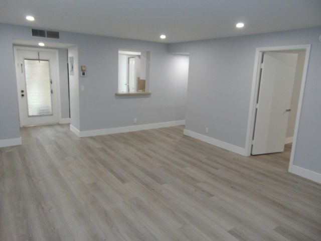7360 NW 18th Street 105, Margate, FL 33063