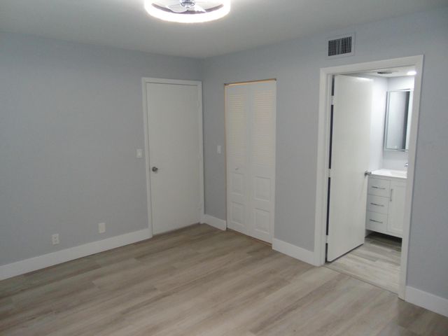 7360 NW 18th Street 105, Margate, FL 33063