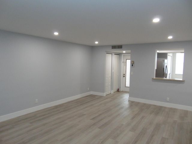 7360 NW 18th Street 105, Margate, FL 33063