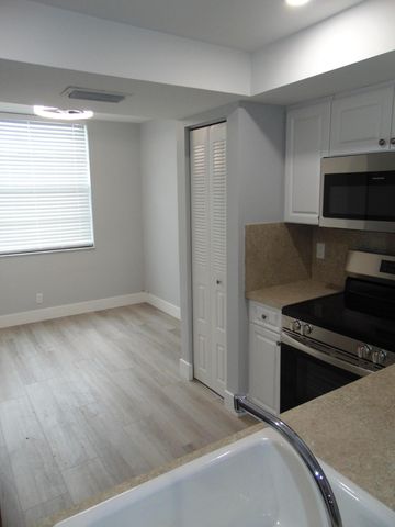 7360 NW 18th Street 105, Margate, FL 33063