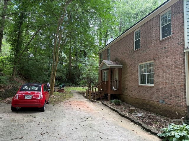 1171 Grayson Lane, Bogart, GA 30677