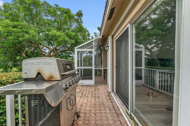 7370 NW 61st Ter, Parkland, FL 33067
