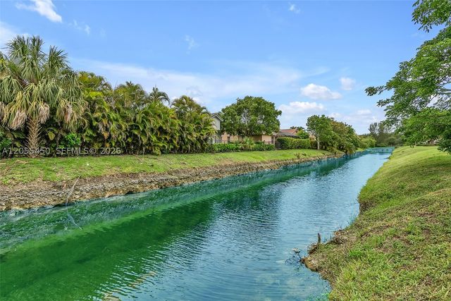 7370 NW 61st Ter, Parkland, FL 33067