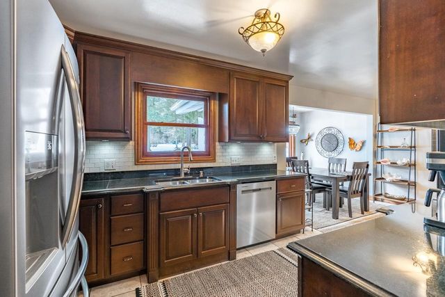 1103 MICHLER CREST, Merrill, WI 54452