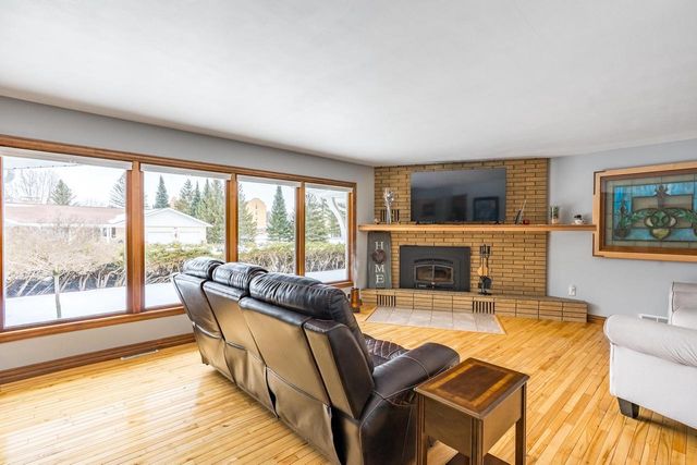 1103 MICHLER CREST, Merrill, WI 54452