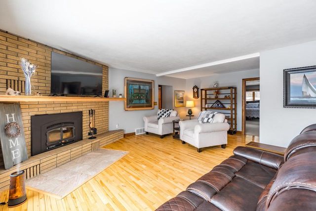 1103 MICHLER CREST, Merrill, WI 54452