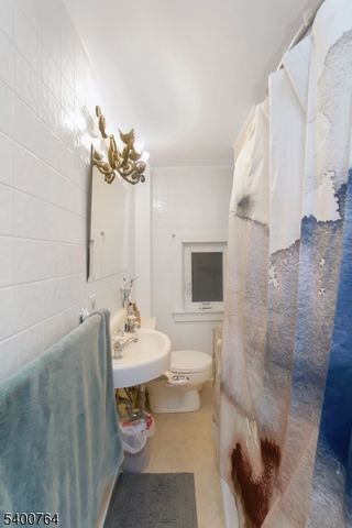 121 Wall Street, Belvidere Twp., NJ 07823