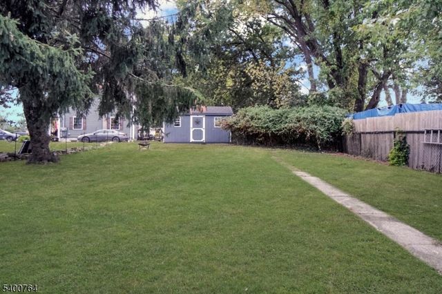 121 Wall Street, Belvidere Twp., NJ 07823