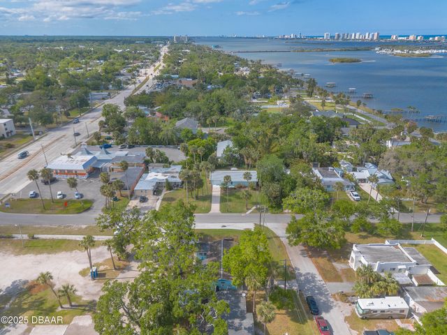 5028 Palmetto Street, Port Orange, FL 32127