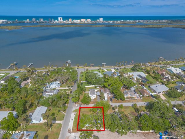 5028 Palmetto Street, Port Orange, FL 32127