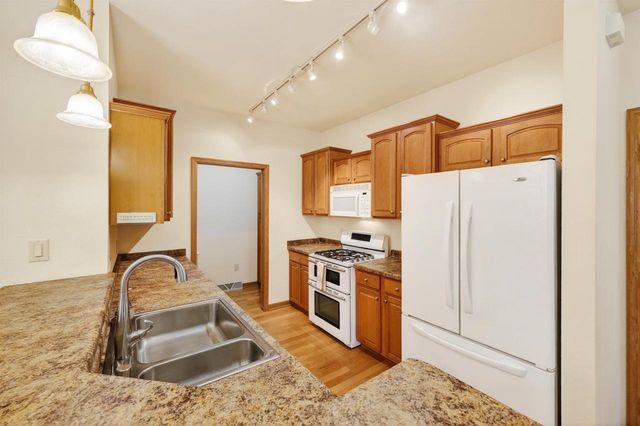 672 Clardell Drive, Sun Prairie, WI 53590