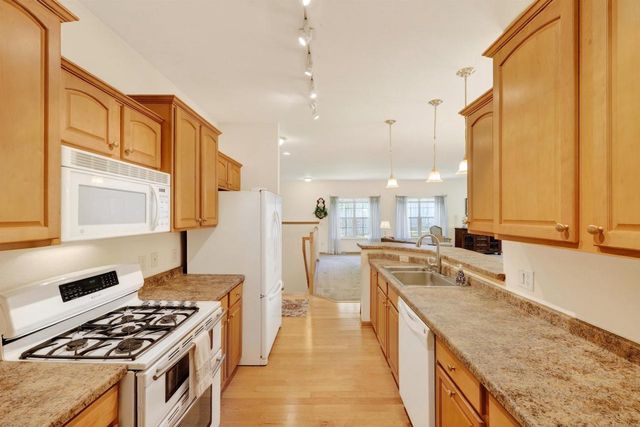 672 Clardell Drive, Sun Prairie, WI 53590