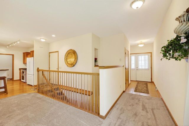 672 Clardell Drive, Sun Prairie, WI 53590