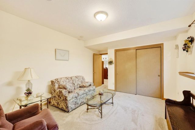 672 Clardell Drive, Sun Prairie, WI 53590