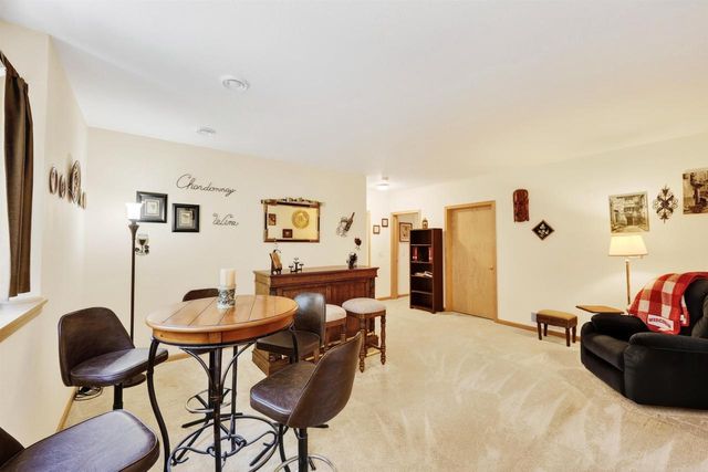 672 Clardell Drive, Sun Prairie, WI 53590