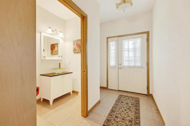 672 Clardell Drive, Sun Prairie, WI 53590