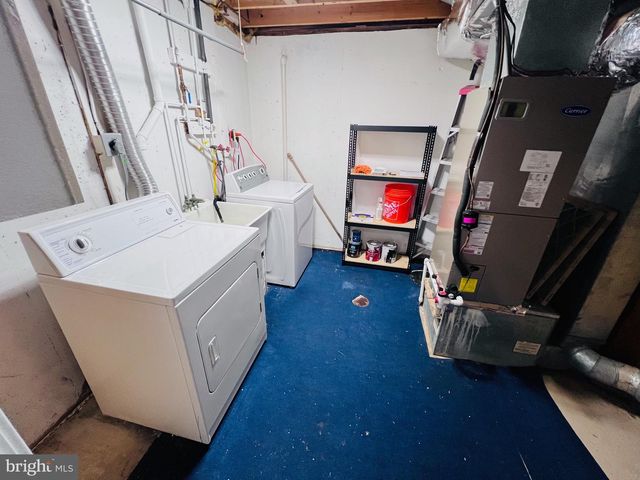 305 GUNDRY DR, Falls Church, VA 22046