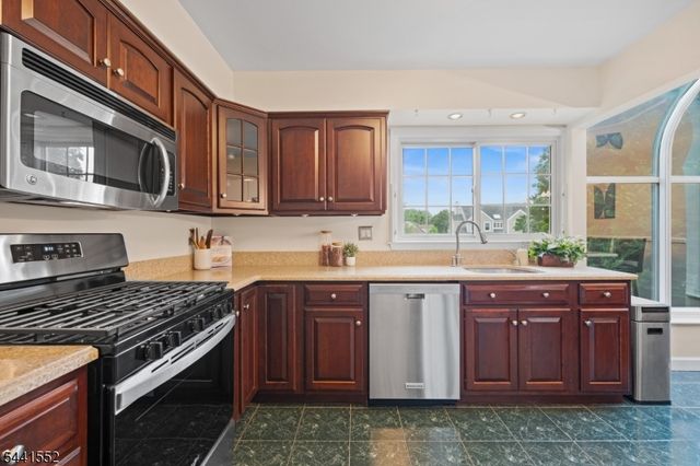 1 Wakeman Cir, Hillsborough Twp., NJ 08844