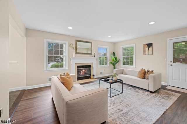 1 Wakeman Cir, Hillsborough Twp., NJ 08844