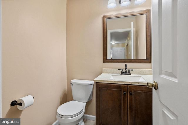 66 LAUREL CIR, Newtown, PA 18940