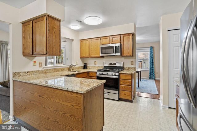 66 LAUREL CIR, Newtown, PA 18940