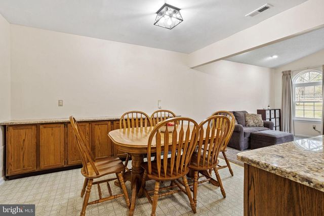 66 LAUREL CIR, Newtown, PA 18940