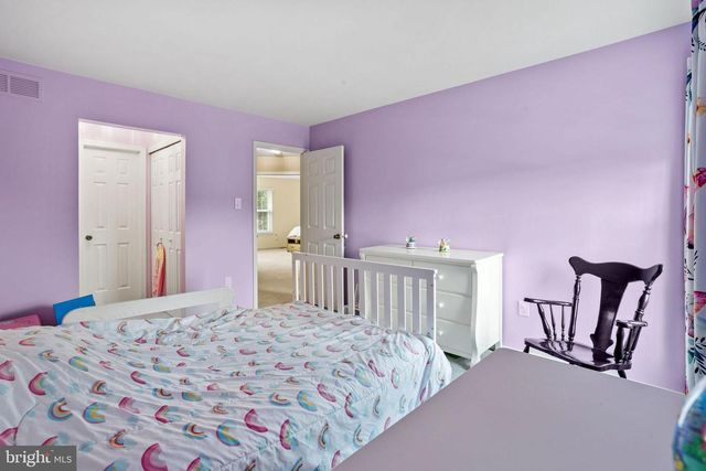 66 LAUREL CIR, Newtown, PA 18940