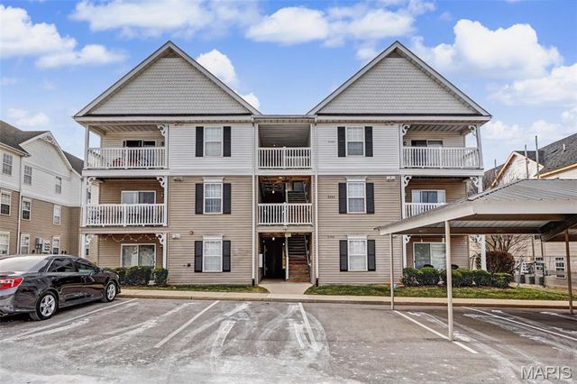 5303 Spring Creek Lane, O'fallon, MO 63368