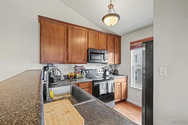 5303 Spring Creek Lane, O'fallon, MO 63368