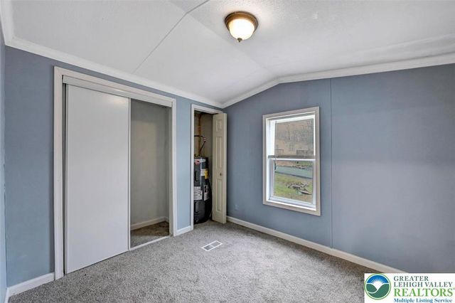 2606 Oakwood Court, Middle Smithfield Twp, PA 18302