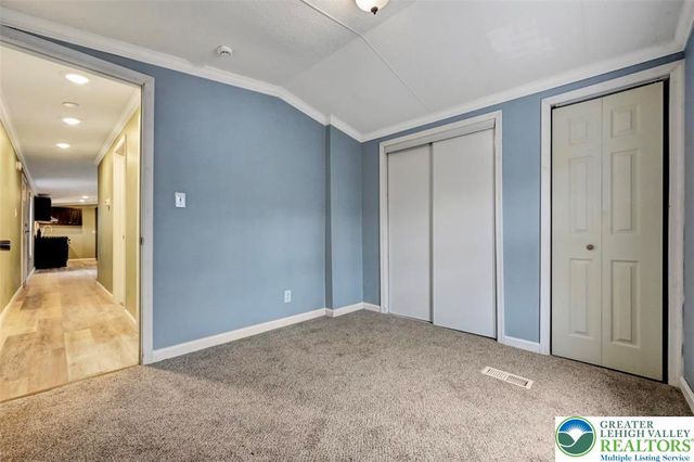 2606 Oakwood Court, Middle Smithfield Twp, PA 18302