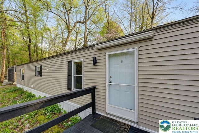 2606 Oakwood Court, Middle Smithfield Twp, PA 18302