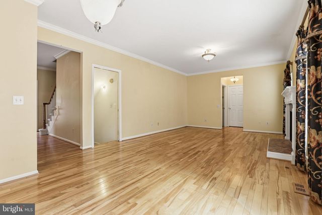 8560 YODER ST, Manassas, VA 20110