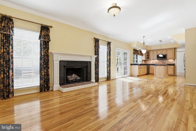 8560 YODER ST, Manassas, VA 20110