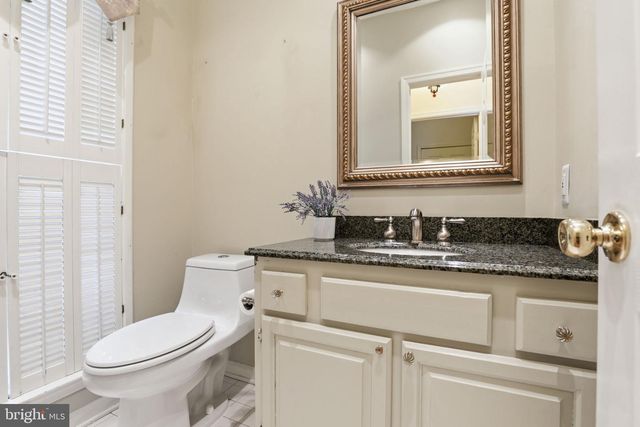 8560 YODER ST, Manassas, VA 20110
