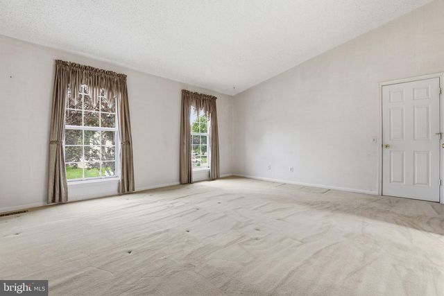 8560 YODER ST, Manassas, VA 20110