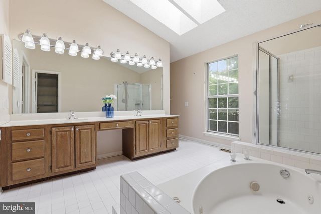 8560 YODER ST, Manassas, VA 20110