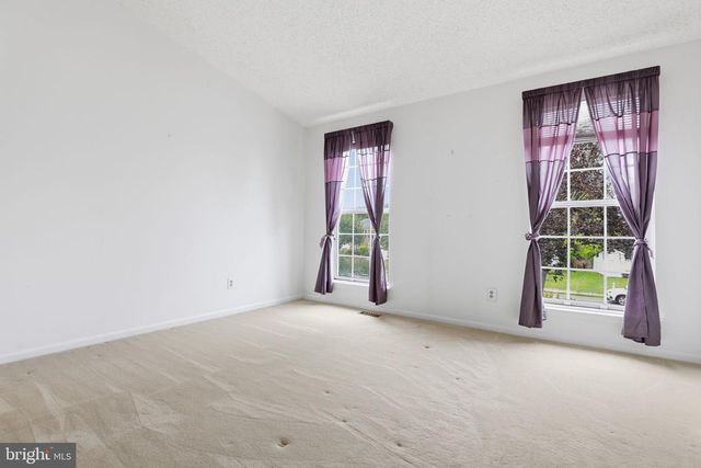 8560 YODER ST, Manassas, VA 20110