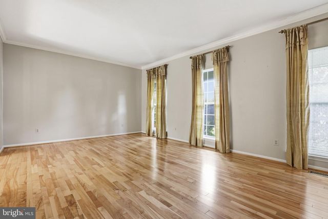 8560 YODER ST, Manassas, VA 20110
