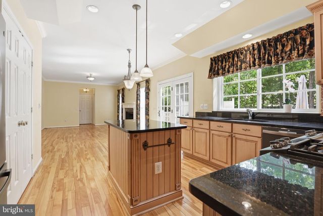 8560 YODER ST, Manassas, VA 20110