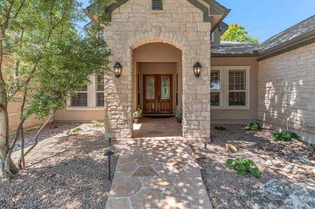 105 Golf View DR, Georgetown, TX 78633