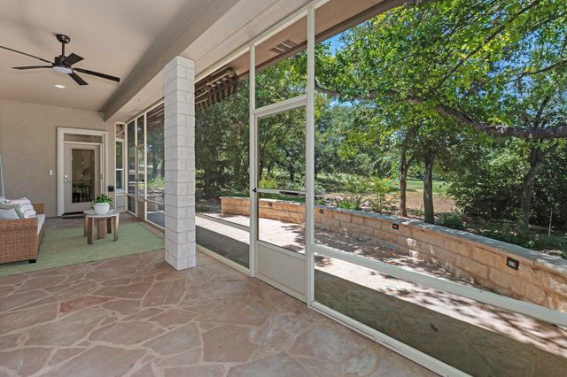 105 Golf View DR, Georgetown, TX 78633